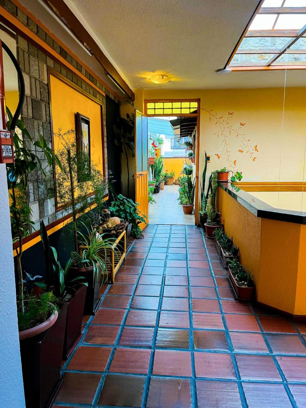 Hotel Rodelu Latacunga Exterior photo